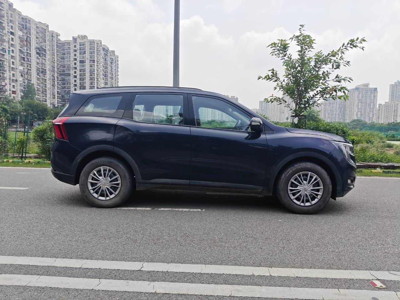यूज़्ड 2022 महिंद्रा एक्सयूवी700, Noida New Delhi 5 यूज़्ड 2022 महिंद्रा एक्सयूवी700, Noida New Delhi 5