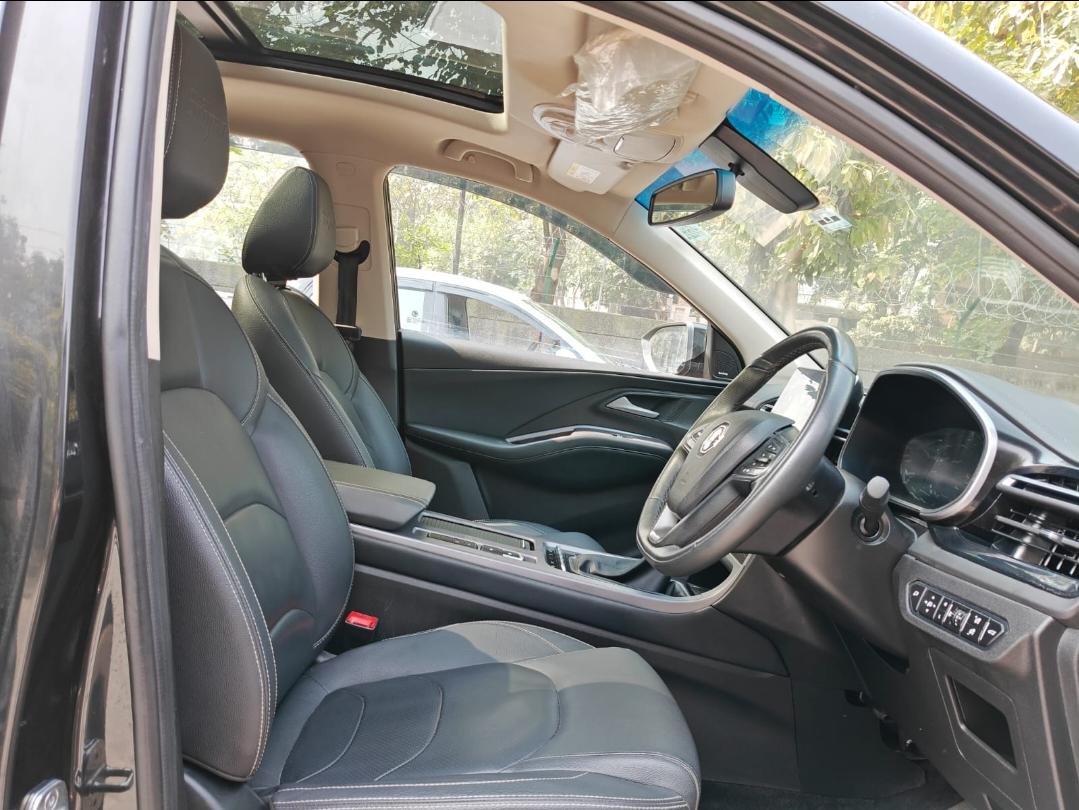 यूज़्ड 2024 एमजी हेक्टर प्लस, Noida New Delhi 13 यूज़्ड 2024 एमजी हेक्टर प्लस, Noida New Delhi 13