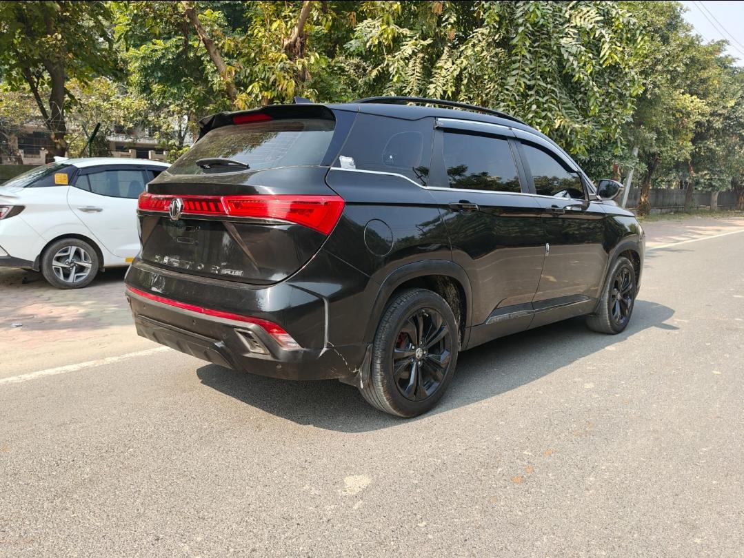 यूज़्ड 2024 एमजी हेक्टर प्लस, Noida New Delhi 2 यूज़्ड 2024 एमजी हेक्टर प्लस, Noida New Delhi 2