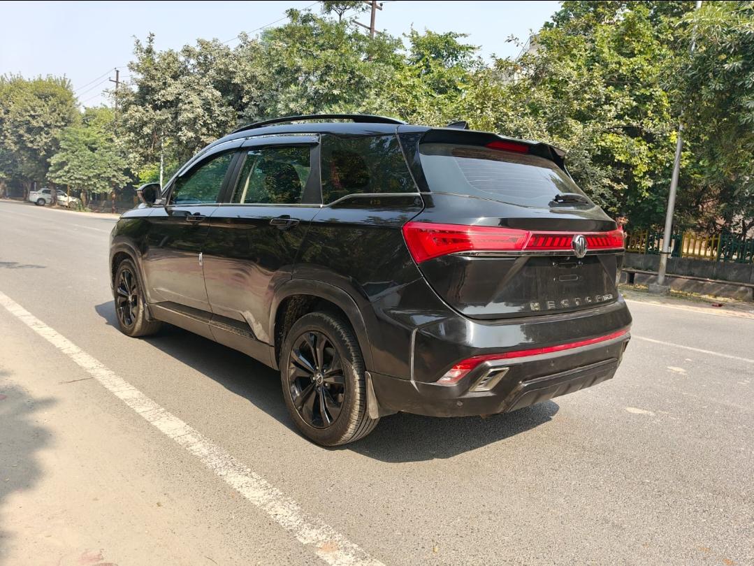 यूज़्ड 2024 एमजी हेक्टर प्लस, Noida New Delhi 4 यूज़्ड 2024 एमजी हेक्टर प्लस, Noida New Delhi 4