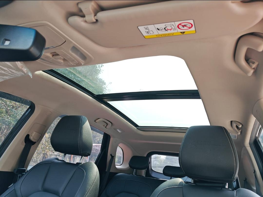 यूज़्ड 2024 एमजी हेक्टर प्लस, Noida New Delhi 9 यूज़्ड 2024 एमजी हेक्टर प्लस, Noida New Delhi 9