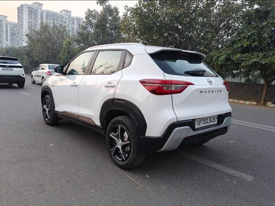 यूज़्ड 2023 निसान मैग्नाइट, Noida New Delhi 4 यूज़्ड 2023 निसान मैग्नाइट, Noida New Delhi 4