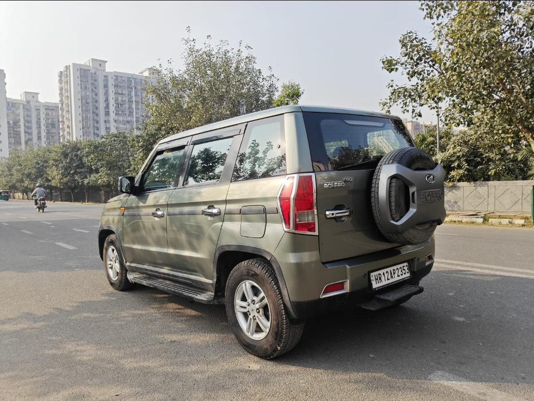 यूज़्ड 2022 महिंद्रा बोलेरो नियो, Noida New Delhi 2 यूज़्ड 2022 महिंद्रा बोलेरो नियो, Noida New Delhi 2