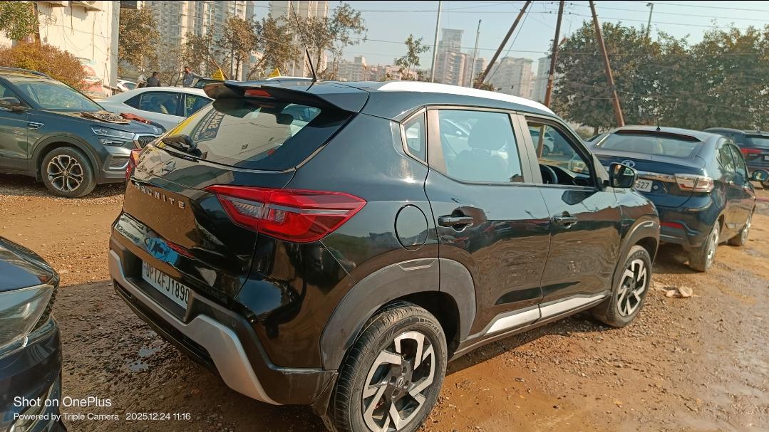 यूज़्ड 2022 निसान मैग्नाइट, Noida New Delhi 3 यूज़्ड 2022 निसान मैग्नाइट, Noida New Delhi 3