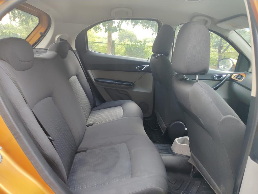 यूज़्ड 2017 टाटा टियागो, Noida New Delhi 16 यूज़्ड 2017 टाटा टियागो, Noida New Delhi 16