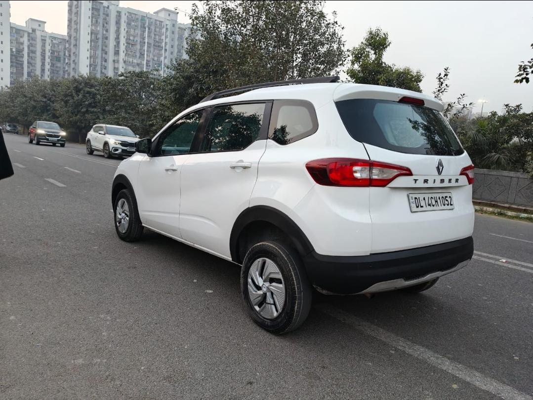 यूज़्ड 2023 रेनो ट्राइबर, Noida New Delhi 2 यूज़्ड 2023 रेनो ट्राइबर, Noida New Delhi 2