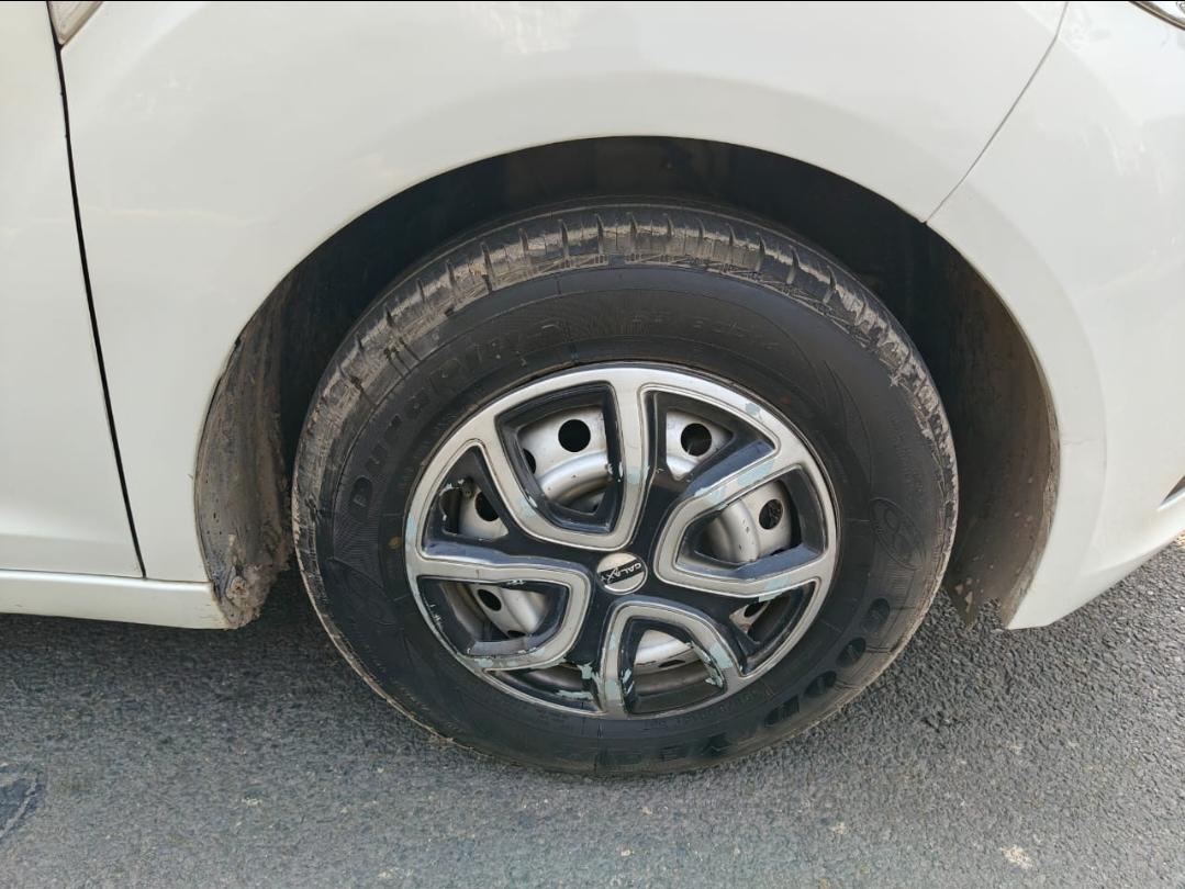 यूज़्ड 2020 टाटा अलट्रोज़, Noida New Delhi 8 यूज़्ड 2020 टाटा अलट्रोज़, Noida New Delhi 8