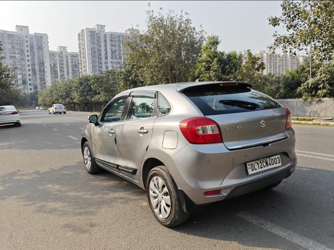 यूज़्ड 2018 मारुति सुजुकी बलेनो, Noida New Delhi 2 यूज़्ड 2018 मारुति सुजुकी बलेनो, Noida New Delhi 2