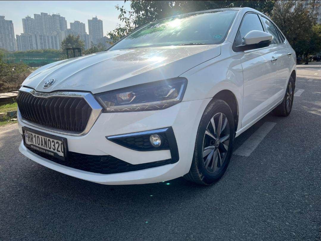 2022 स्कोडा स्लेविया Style 1.0 TSI AT 2022 स्कोडा स्लेविया Style 1.0 TSI AT