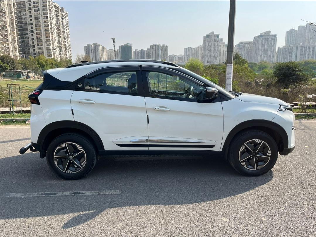 यूज़्ड 2024 टाटा नेक्सन, Noida New Delhi 9 यूज़्ड 2024 टाटा नेक्सन, Noida New Delhi 9