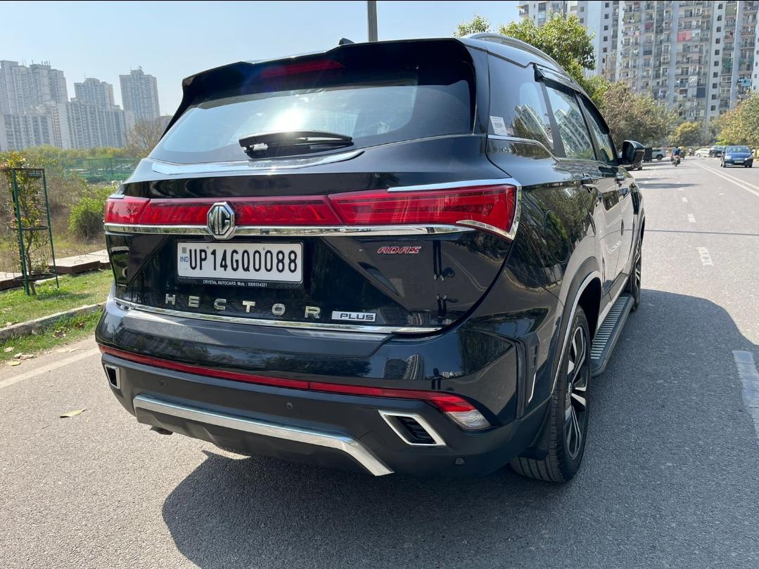 यूज़्ड 2025 एमजी हेक्टर प्लस, Noida 4 यूज़्ड 2025 एमजी हेक्टर प्लस, Noida 4