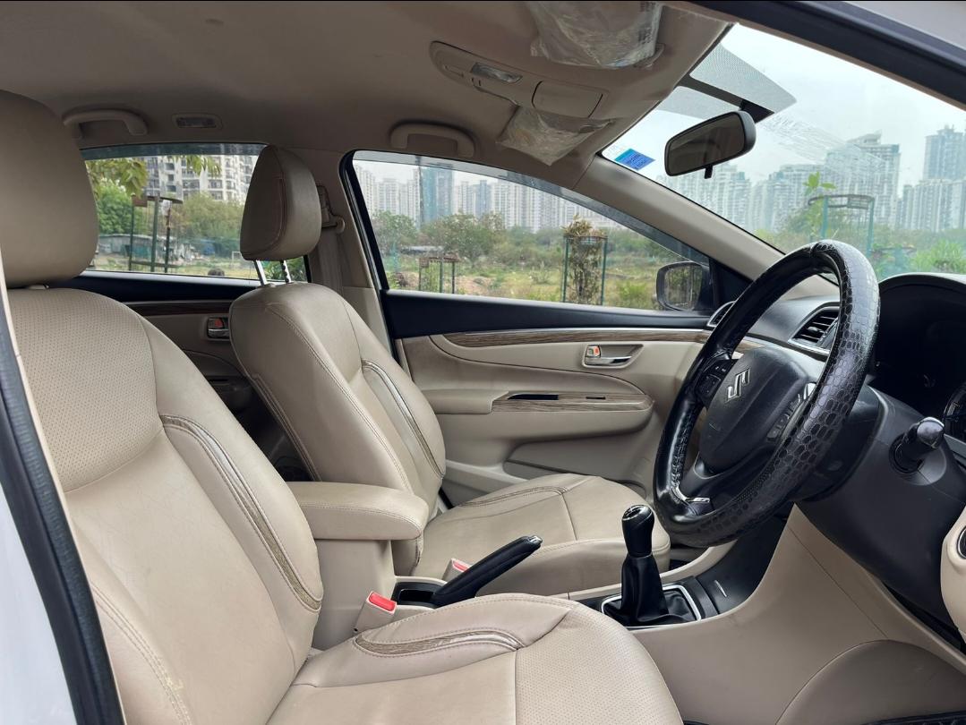 यूज़्ड 2023 मारुति सुजुकी सियाज़, Noida New Delhi 12 यूज़्ड 2023 मारुति सुजुकी सियाज़, Noida New Delhi 12