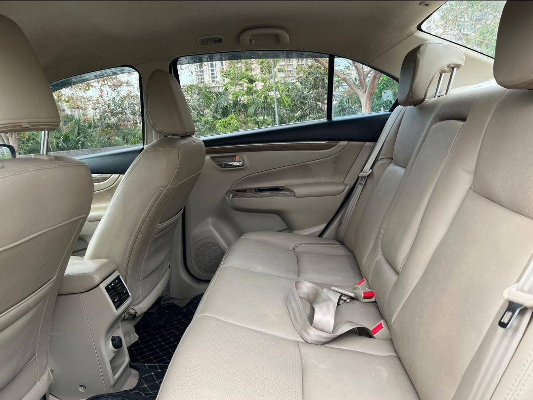 यूज़्ड 2023 मारुति सुजुकी सियाज़, Noida New Delhi 8 यूज़्ड 2023 मारुति सुजुकी सियाज़, Noida New Delhi 8