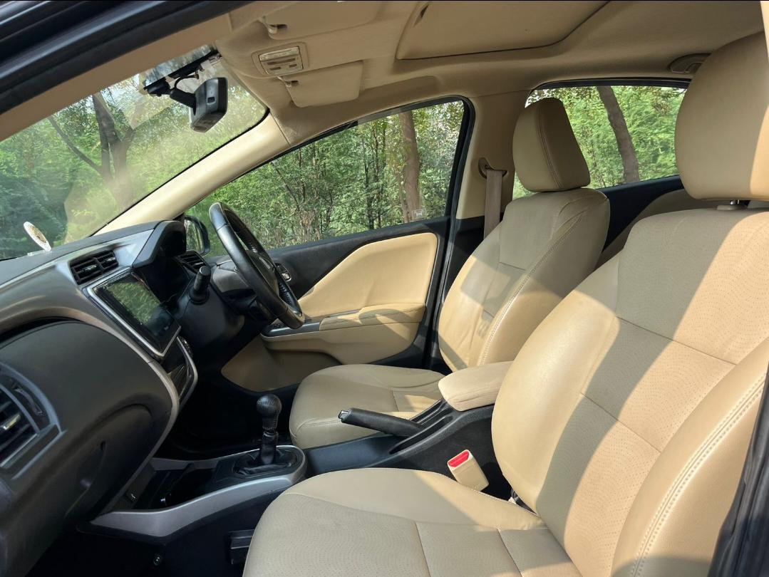 यूज़्ड 2017 होंडा सिटी, Noida New Delhi 15 यूज़्ड 2017 होंडा सिटी, Noida New Delhi 15