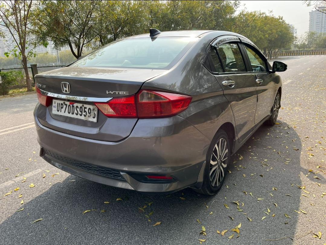 यूज़्ड 2017 होंडा सिटी, Noida New Delhi 2 यूज़्ड 2017 होंडा सिटी, Noida New Delhi 2