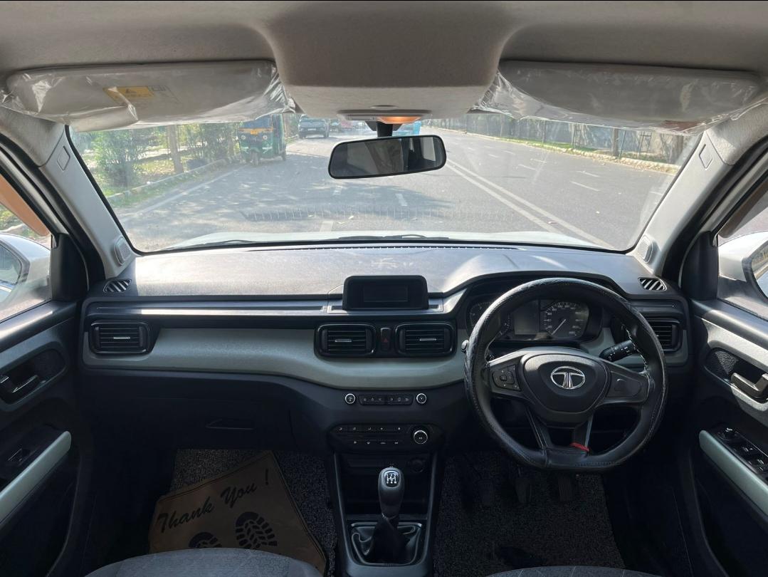 यूज़्ड 2023 टाटा पंच, Noida New Delhi 11 यूज़्ड 2023 टाटा पंच, Noida New Delhi 11