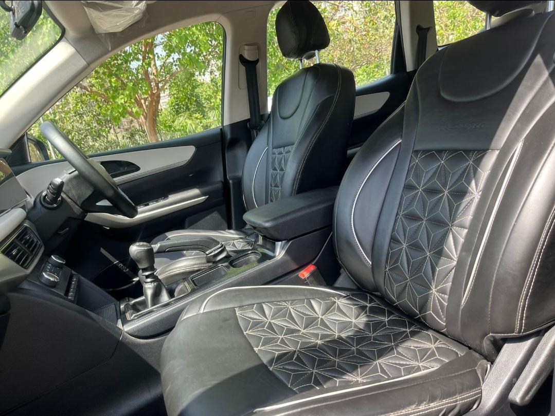 यूज़्ड 2022 महिंद्रा एक्सयूवी700, Noida New Delhi 15 यूज़्ड 2022 महिंद्रा एक्सयूवी700, Noida New Delhi 15