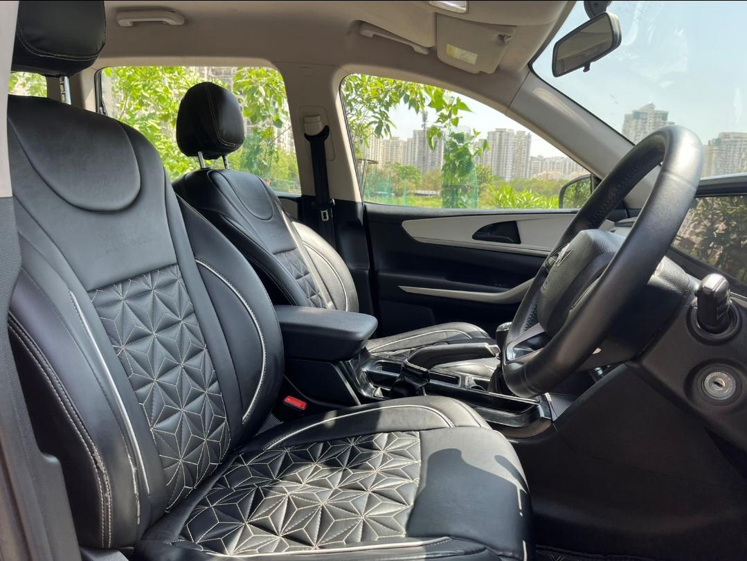 यूज़्ड 2022 महिंद्रा एक्सयूवी700, Noida New Delhi 13 यूज़्ड 2022 महिंद्रा एक्सयूवी700, Noida New Delhi 13