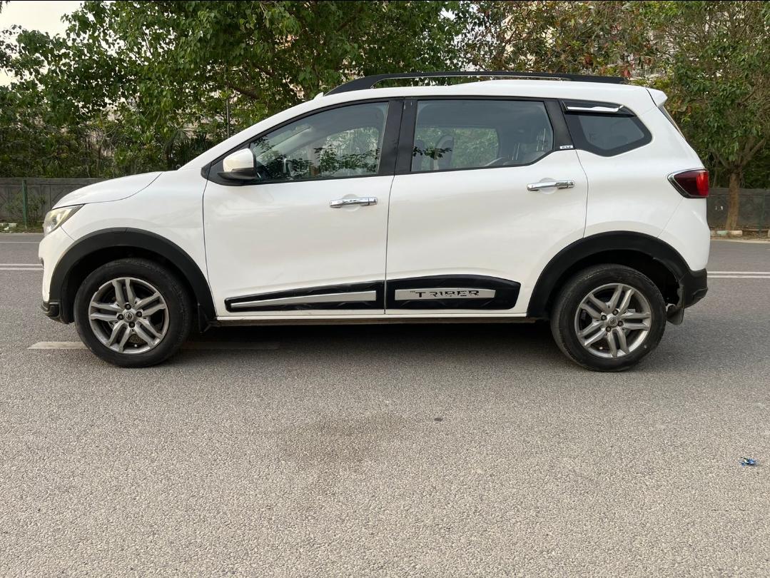 यूज़्ड 2021 रेनो ट्राइबर, Noida New Delhi 1 यूज़्ड 2021 रेनो ट्राइबर, Noida New Delhi 1