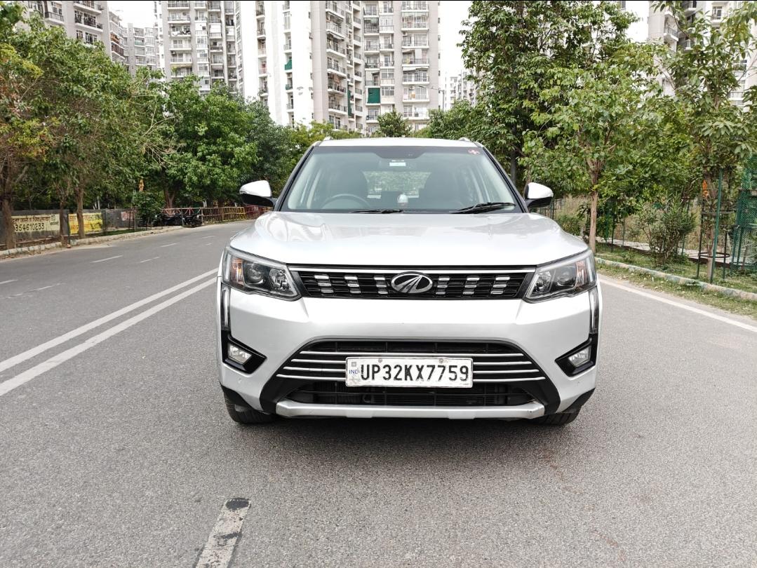 यूज़्ड 2019 महिंद्रा एक्सयूवी300, Noida New Delhi 6 यूज़्ड 2019 महिंद्रा एक्सयूवी300, Noida New Delhi 6