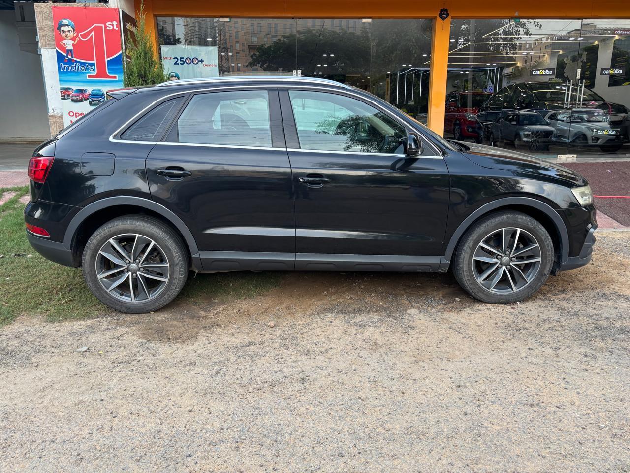 यूज़्ड 2018 ऑडी क्यू3, Gurgaon Sector 45, Gurgaon 5 यूज़्ड 2018 ऑडी क्यू3, Gurgaon Sector 45, Gurgaon 5