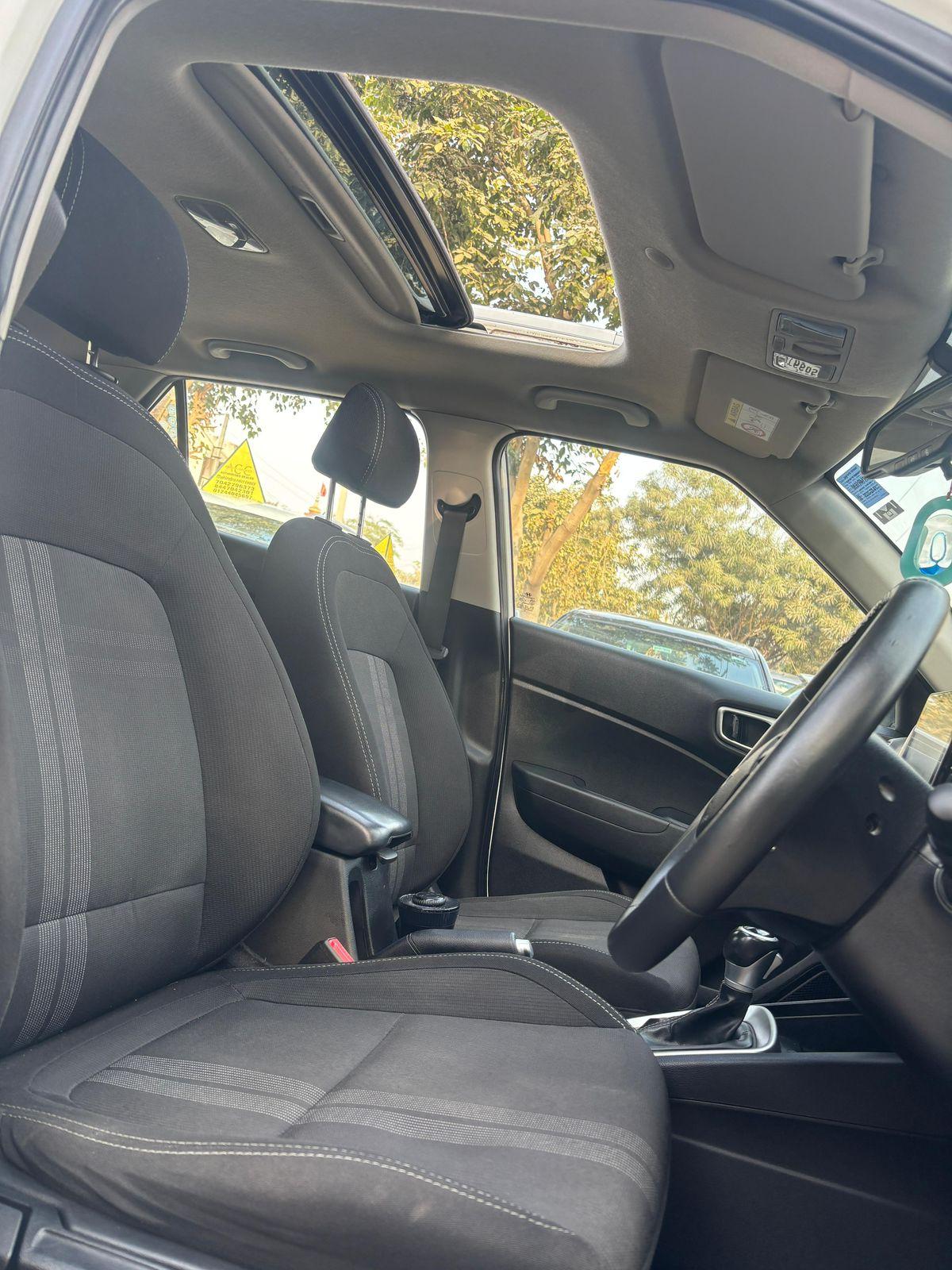 यूज़्ड 2020 ह्युंडई वेन्यू, Gurgaon Sector 45, Gurgaon 15 यूज़्ड 2020 ह्युंडई वेन्यू, Gurgaon Sector 45, Gurgaon 15