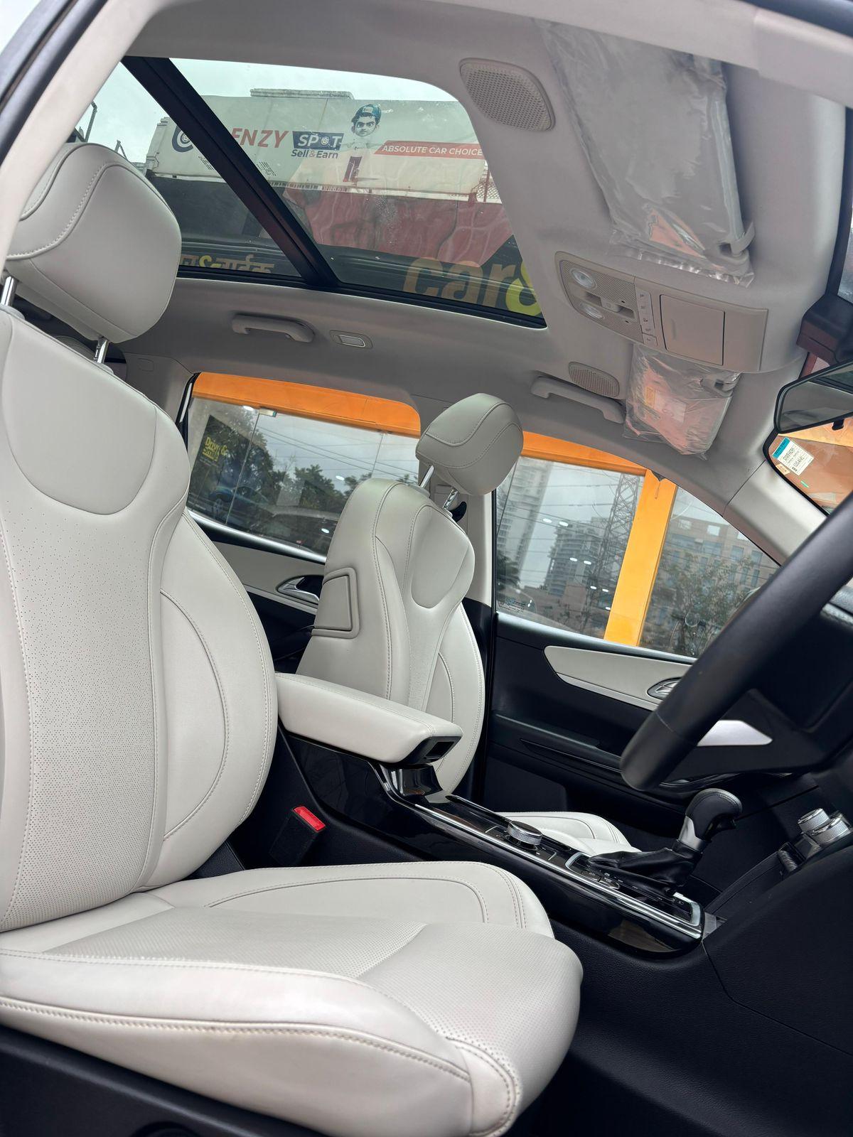 यूज़्ड 2023 महिंद्रा एक्सयूवी700, Gurgaon Sector 45, Gurgaon 15 यूज़्ड 2023 महिंद्रा एक्सयूवी700, Gurgaon Sector 45, Gurgaon 15