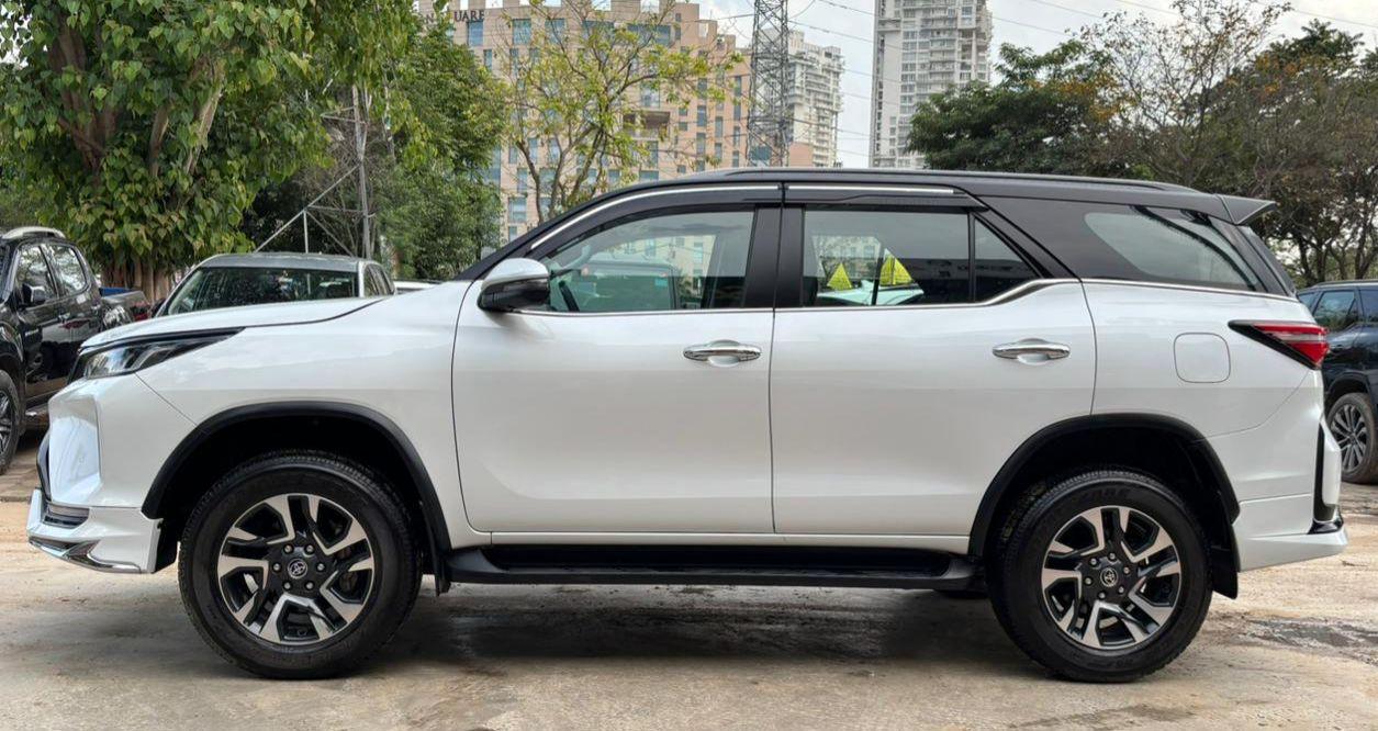 यूज़्ड 2025 टोयोटा फॉर्च्यूनर, Gurgaon Sector 45, Gurgaon 1 यूज़्ड 2025 टोयोटा फॉर्च्यूनर, Gurgaon Sector 45, Gurgaon 1