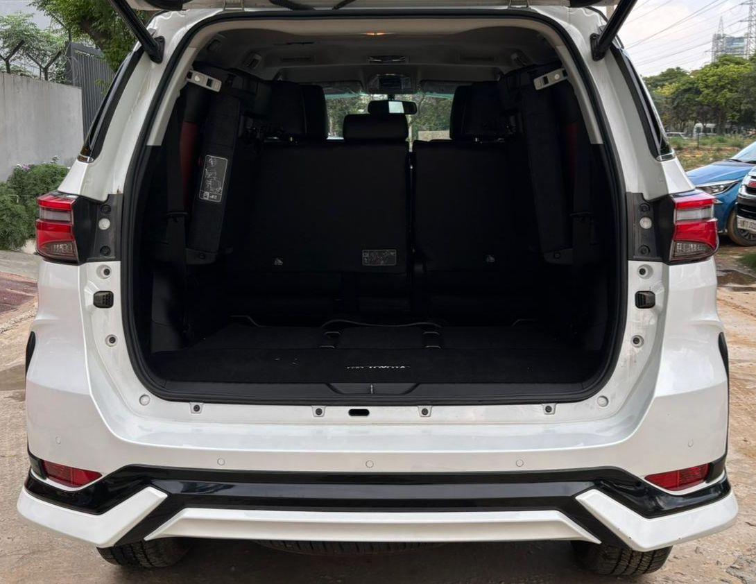 यूज़्ड 2025 टोयोटा फॉर्च्यूनर, Gurgaon Sector 45, Gurgaon 9 यूज़्ड 2025 टोयोटा फॉर्च्यूनर, Gurgaon Sector 45, Gurgaon 9