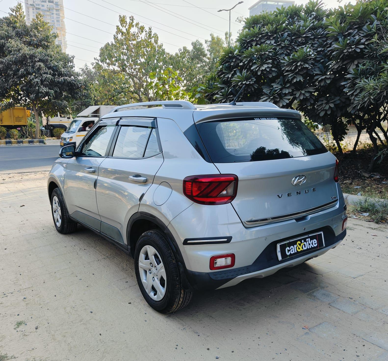 यूज़्ड 2019 ह्युंडई वेन्यू, Gurgaon Sector 45, Gurgaon 2 यूज़्ड 2019 ह्युंडई वेन्यू, Gurgaon Sector 45, Gurgaon 2