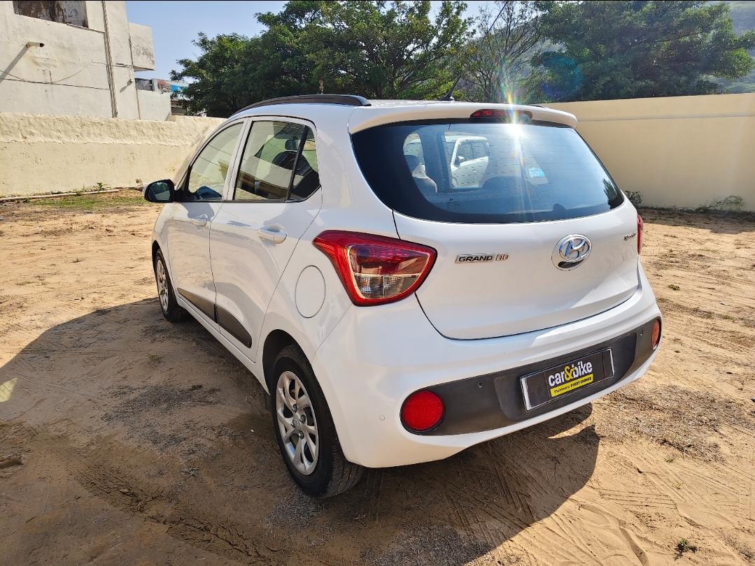 यूज़्ड 2018 ह्युंडई ग्रैंड आई10, Jones Ganj Ajmer, Ajmer 2 यूज़्ड 2018 ह्युंडई ग्रैंड आई10, Jones Ganj Ajmer, Ajmer 2