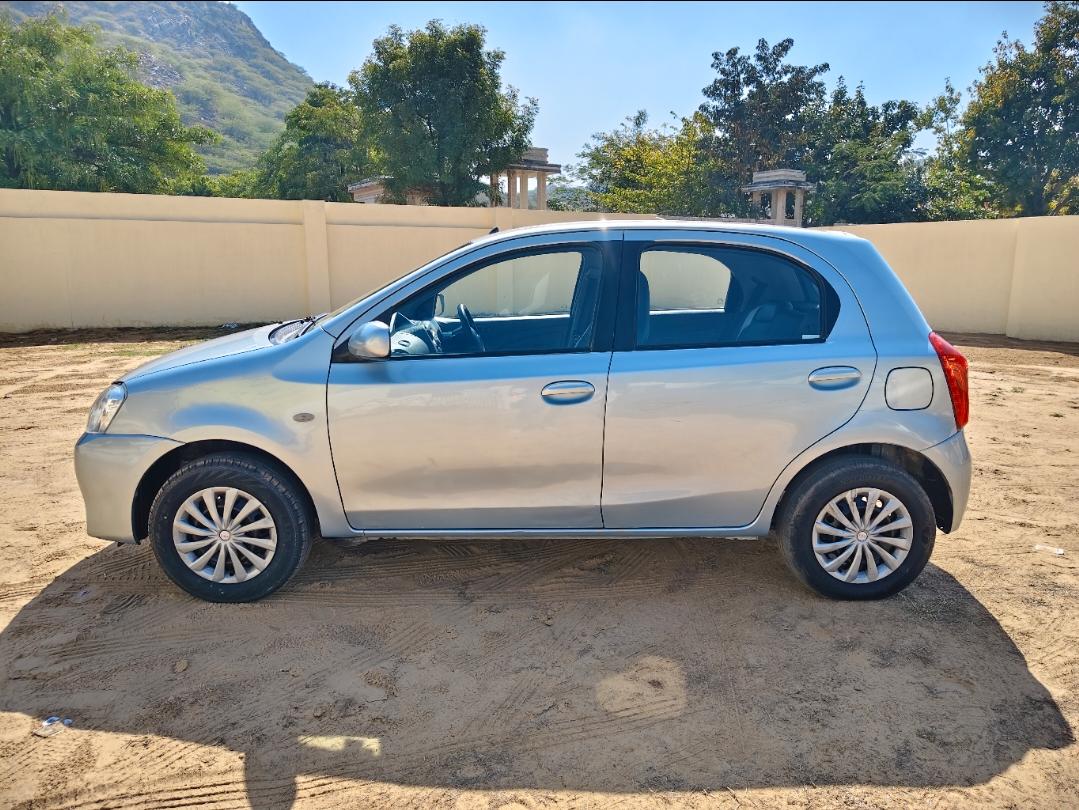 यूज़्ड 2011 टोयोटा इटिऑस लीवा, Jones Ganj Ajmer, Ajmer 1 यूज़्ड 2011 टोयोटा इटिऑस लीवा, Jones Ganj Ajmer, Ajmer 1