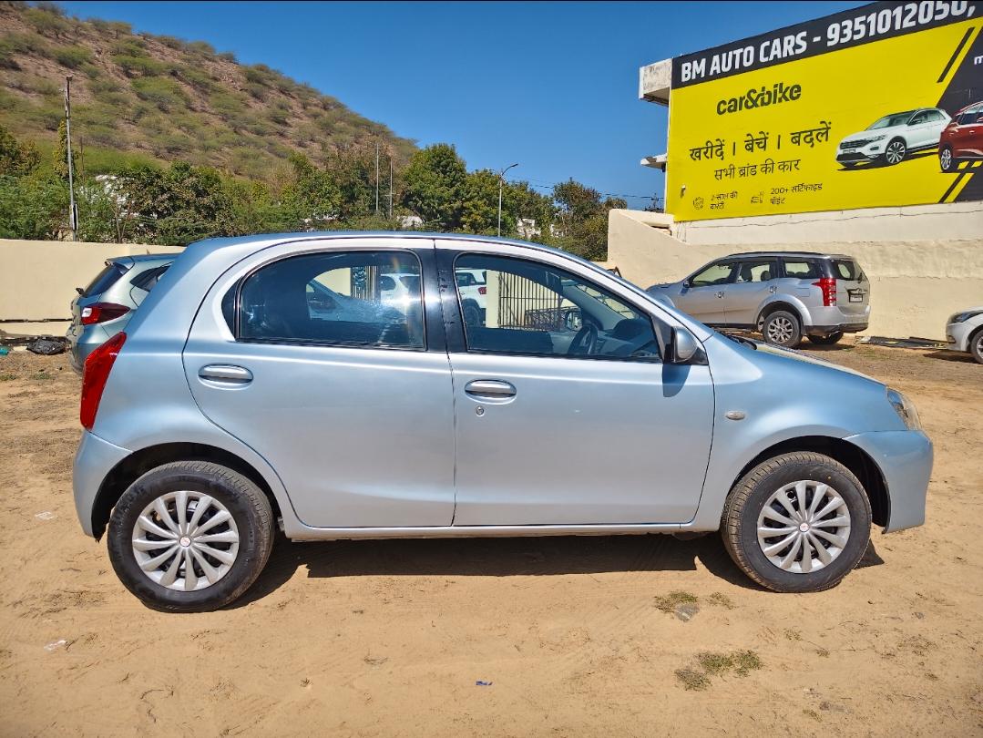 यूज़्ड 2011 टोयोटा इटिऑस लीवा, Jones Ganj Ajmer, Ajmer 5 यूज़्ड 2011 टोयोटा इटिऑस लीवा, Jones Ganj Ajmer, Ajmer 5