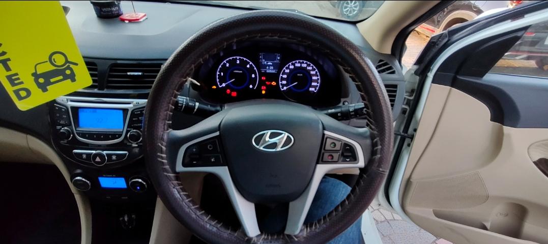 यूज़्ड 2013 ह्युंडई फ्लयूडिक वरना, Khatiwala Tank, Indore 11 यूज़्ड 2013 ह्युंडई फ्लयूडिक वरना, Khatiwala Tank, Indore 11