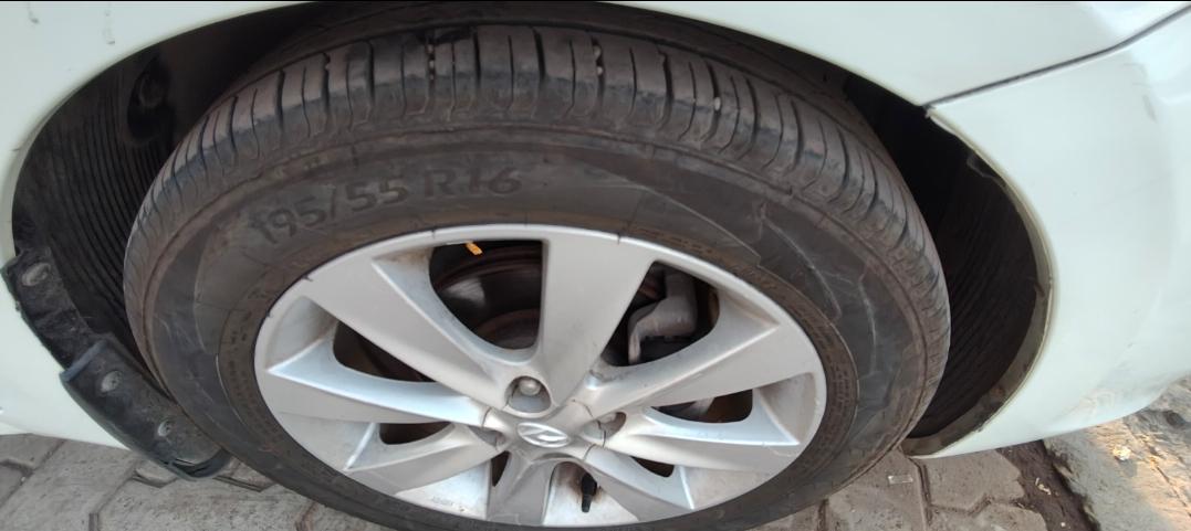 यूज़्ड 2013 ह्युंडई फ्लयूडिक वरना, Khatiwala Tank, Indore 7 यूज़्ड 2013 ह्युंडई फ्लयूडिक वरना, Khatiwala Tank, Indore 7