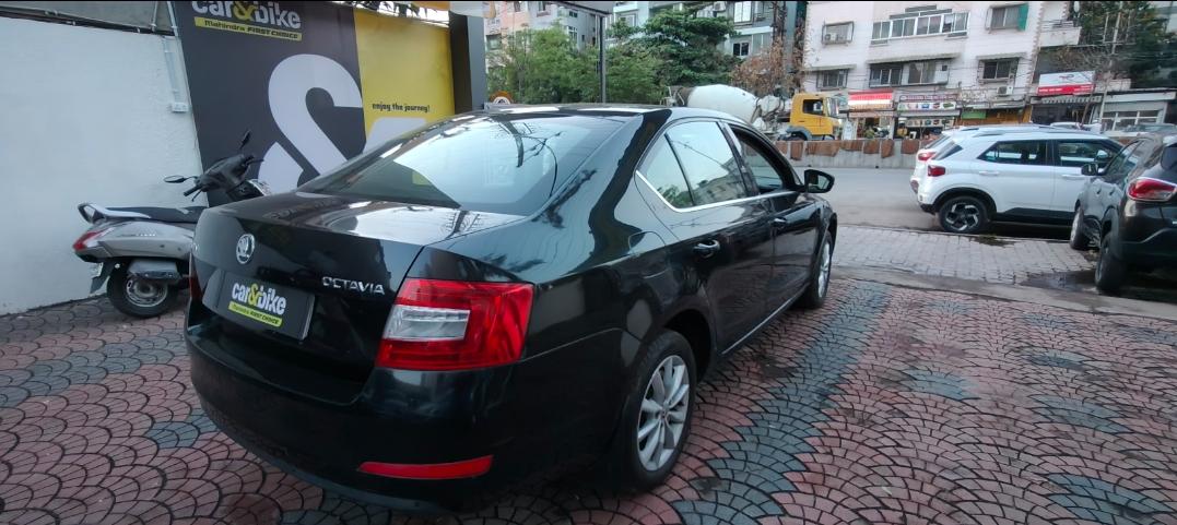 यूज़्ड 2014 स्कोडा ऑक्टाविया, Khatiwala Tank, Indore 4 यूज़्ड 2014 स्कोडा ऑक्टाविया, Khatiwala Tank, Indore 4