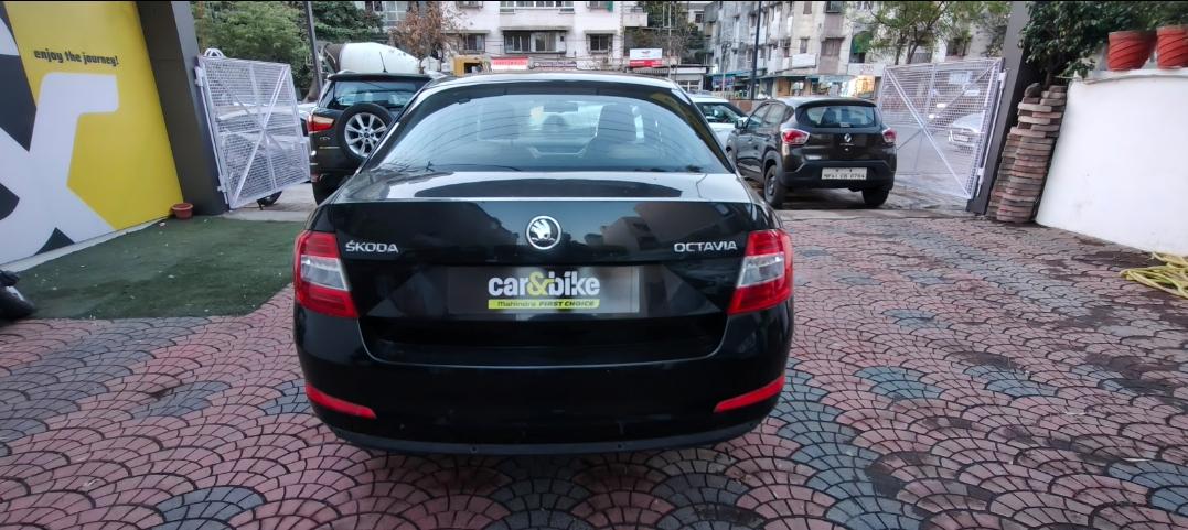 यूज़्ड 2014 स्कोडा ऑक्टाविया, Khatiwala Tank, Indore 3 यूज़्ड 2014 स्कोडा ऑक्टाविया, Khatiwala Tank, Indore 3