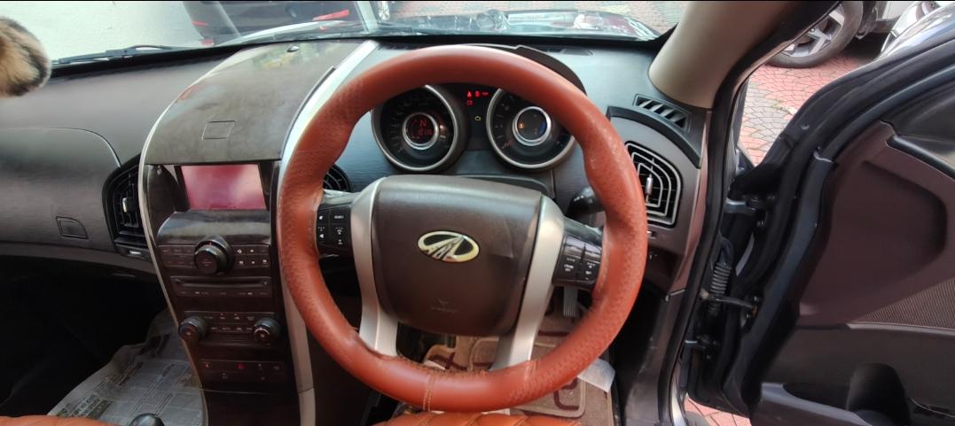 यूज़्ड 2012 महिंद्रा एक्सयूवी500, Khatiwala Tank, Indore 11 यूज़्ड 2012 महिंद्रा एक्सयूवी500, Khatiwala Tank, Indore 11