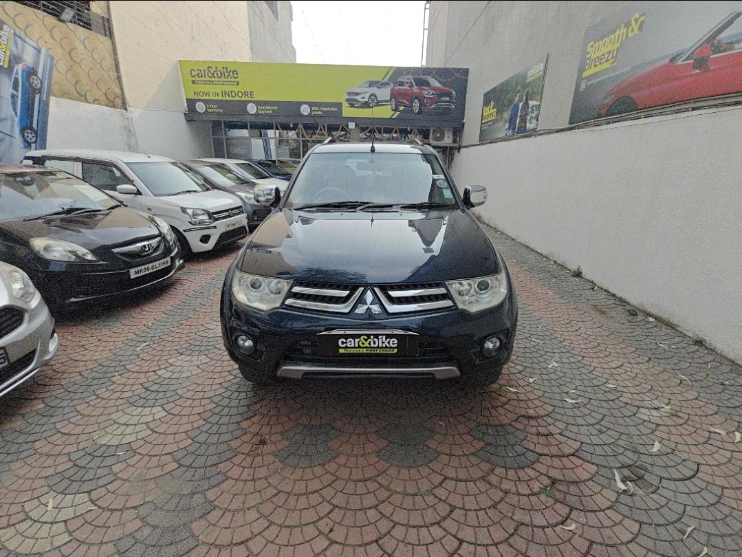 यूज़्ड 2015 मित्सुबिशी पजेरो स्पोर्ट, Khatiwala Tank, Indore 6 यूज़्ड 2015 मित्सुबिशी पजेरो स्पोर्ट, Khatiwala Tank, Indore 6