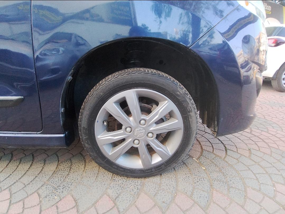 यूज़्ड 2014 मारुति सुजुकी स्टिंग्रे, Khatiwala Tank, Indore 8 यूज़्ड 2014 मारुति सुजुकी स्टिंग्रे, Khatiwala Tank, Indore 8