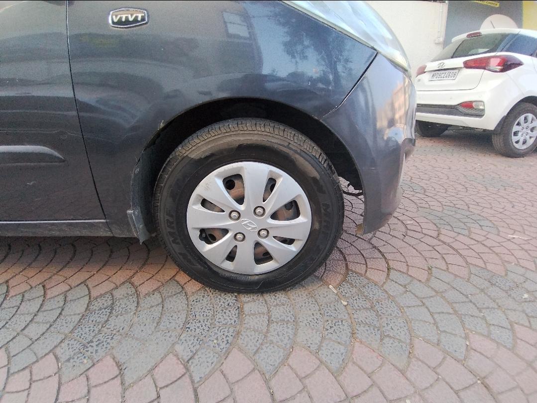 यूज़्ड 2012 ह्युंडई आई10, Khatiwala Tank, Indore 8 यूज़्ड 2012 ह्युंडई आई10, Khatiwala Tank, Indore 8