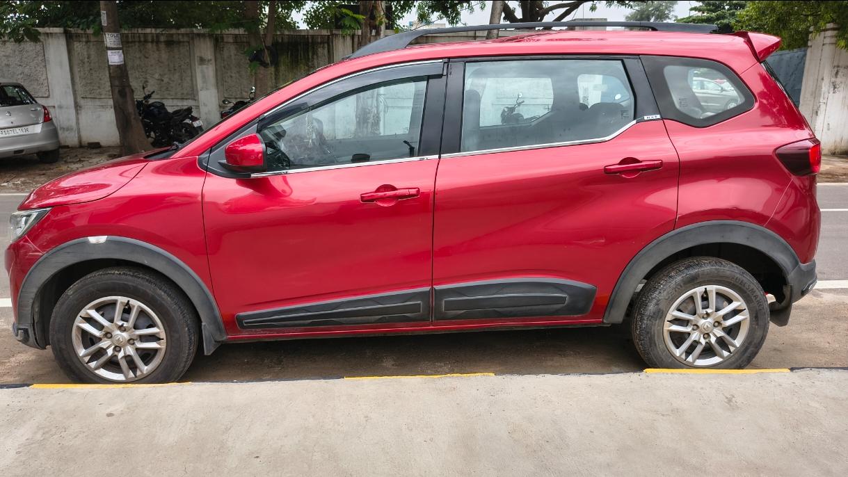2020 रेनो ट्राइबर RXT 2020 रेनो ट्राइबर RXT