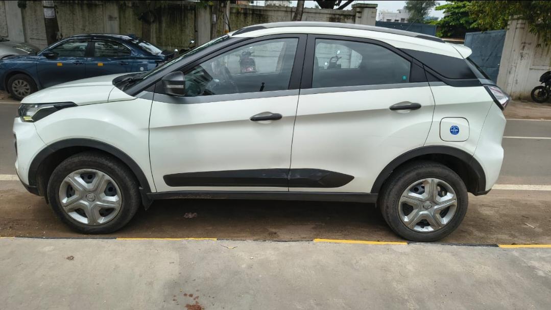 2020 टाटा नेक्सन Revotorq XM 2020 टाटा नेक्सन Revotorq XM