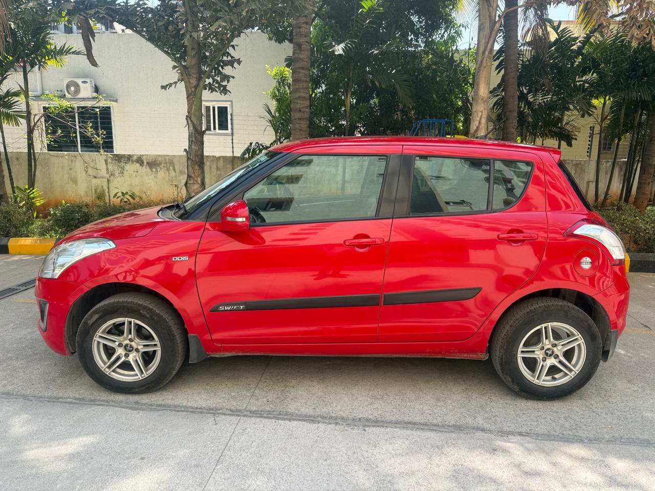 2015 मारुति सुजुकी स्विफ्ट VDI 2015 मारुति सुजुकी स्विफ्ट VDI