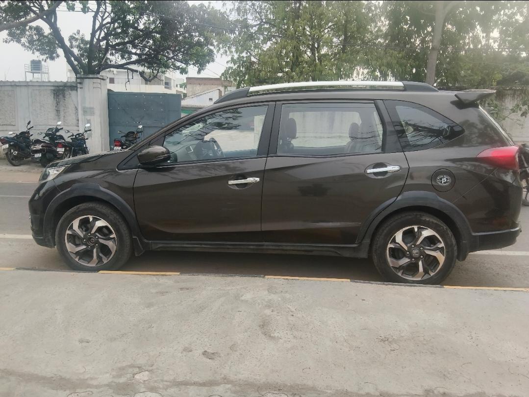 2018 होंडा बीआर-वी V CVT Petrol 2018 होंडा बीआर-वी V CVT Petrol
