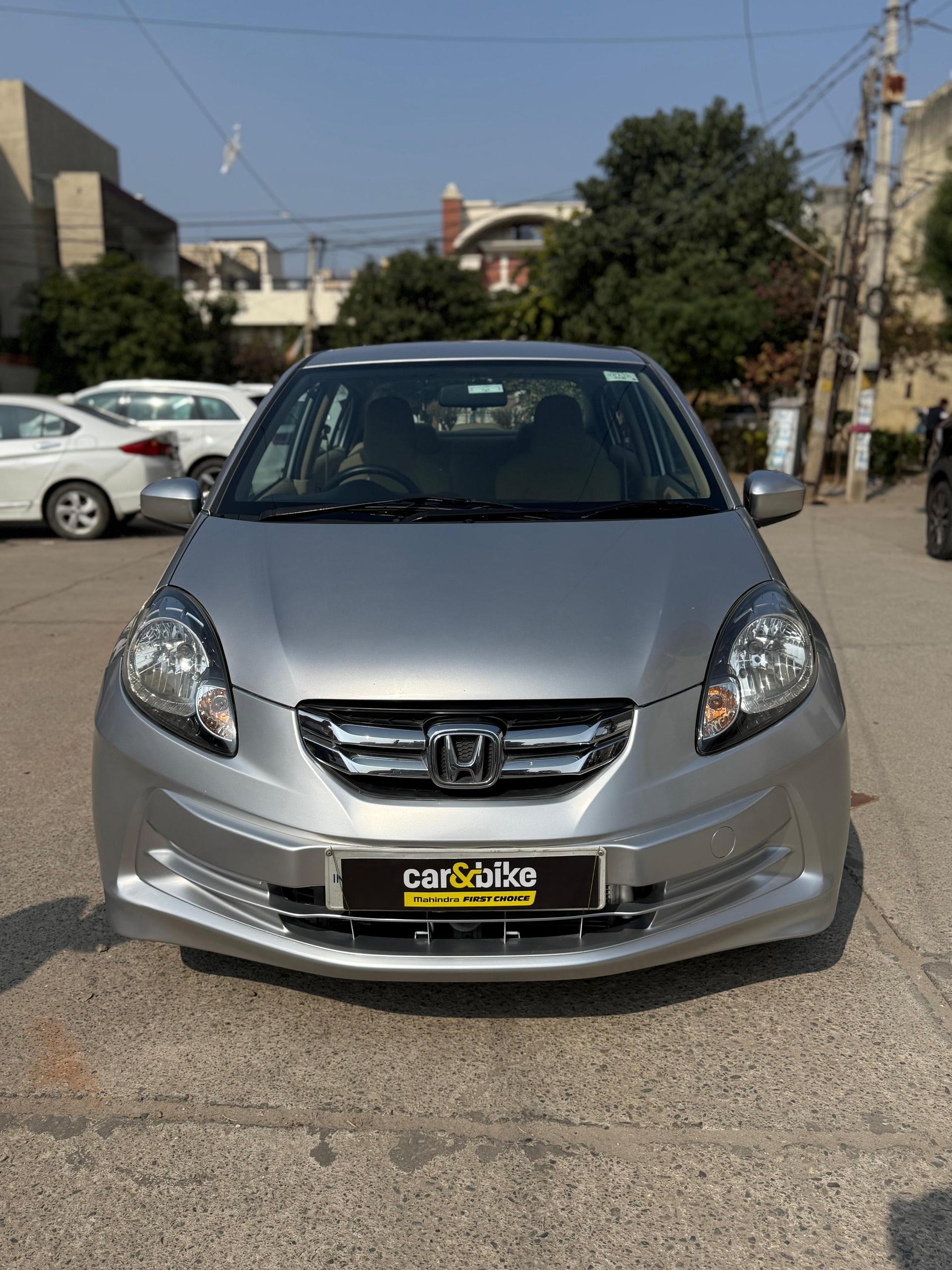 2013 होंडा अमेज़ 1.5 EX i-DTEC 2013 होंडा अमेज़ 1.5 EX i-DTEC