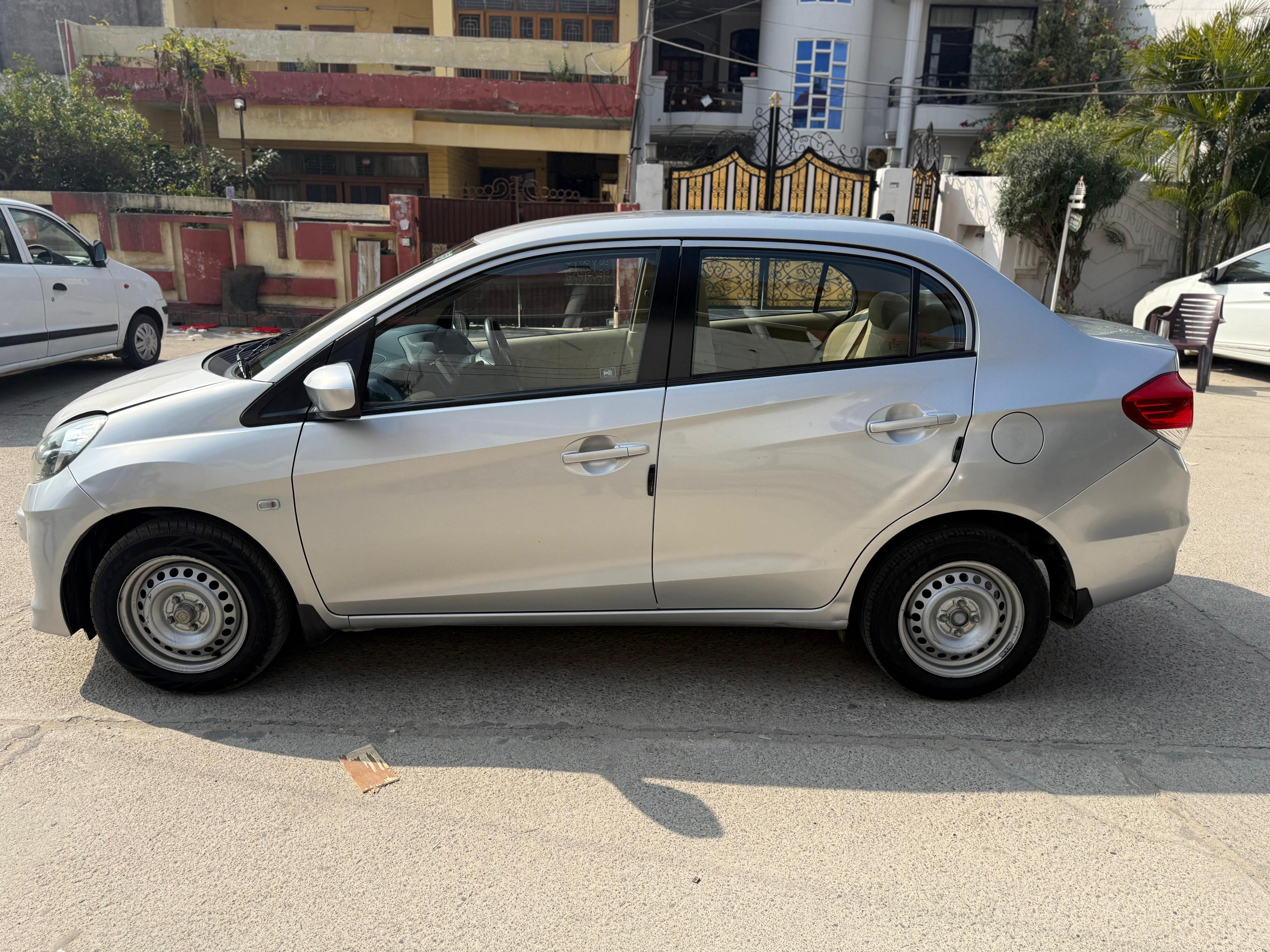 यूज़्ड 2013 होंडा अमेज़, Basti Nau, Jalandhar 1 यूज़्ड 2013 होंडा अमेज़, Basti Nau, Jalandhar 1