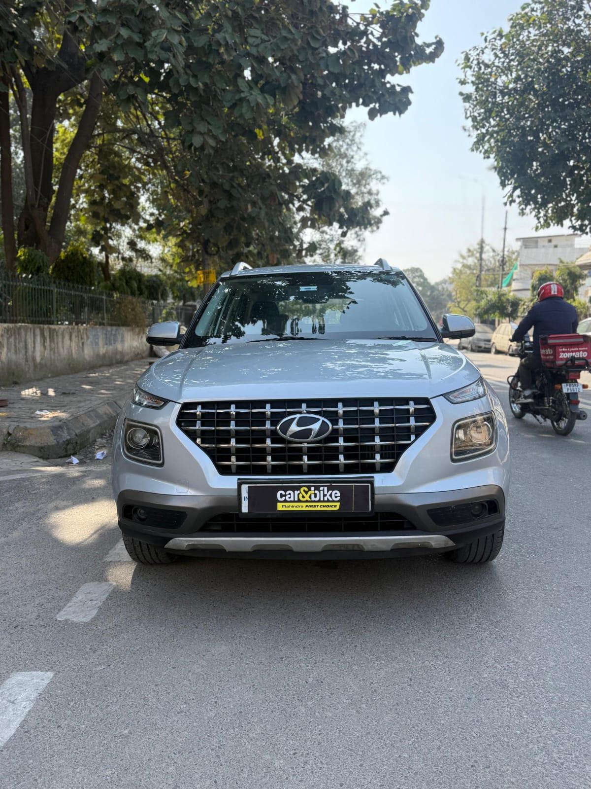 2019 ह्युंडई वेन्यू SX Plus 1.0 Petrol AT Dual Tone 2019 ह्युंडई वेन्यू SX Plus 1.0 Petrol AT Dual Tone