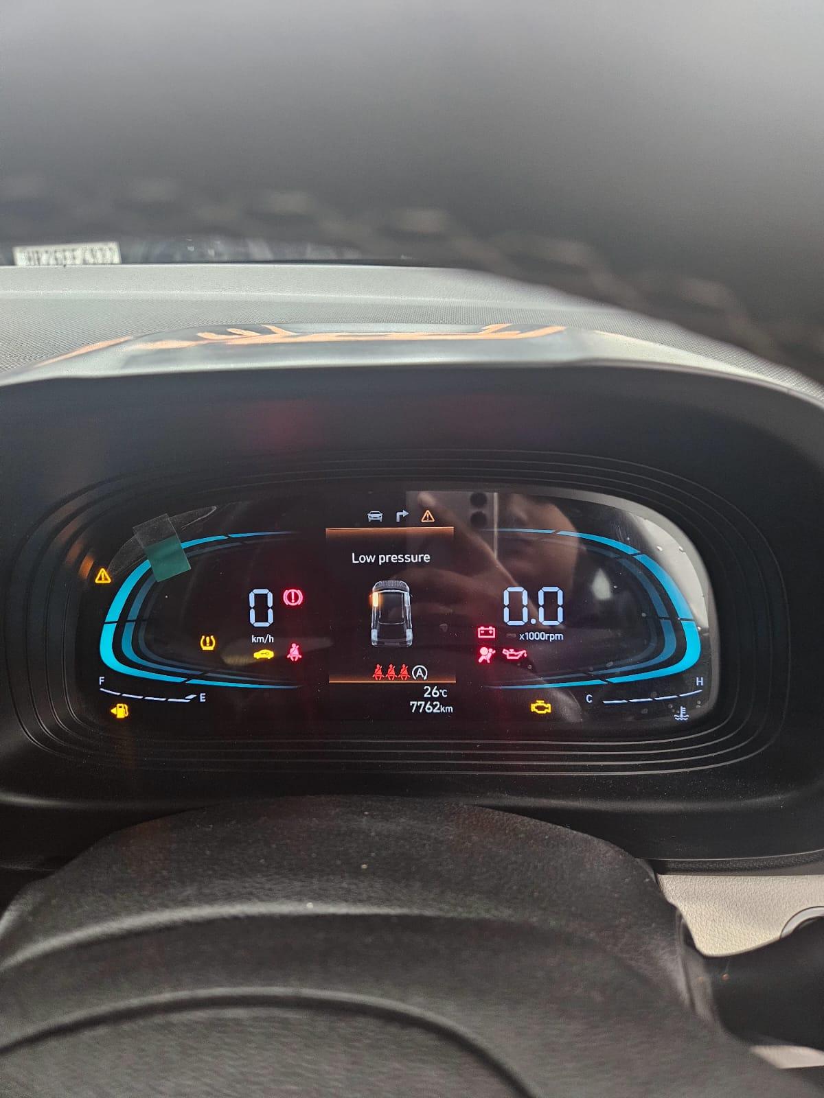 यूज़्ड 2024 ह्युंडई वेन्यू, Palam Road, Gurgaon 10 यूज़्ड 2024 ह्युंडई वेन्यू, Palam Road, Gurgaon 10