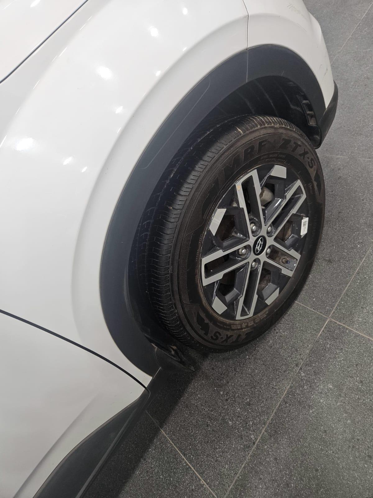 यूज़्ड 2024 ह्युंडई वेन्यू, Palam Road, Gurgaon 8 यूज़्ड 2024 ह्युंडई वेन्यू, Palam Road, Gurgaon 8